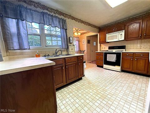 Tiny photo for 1502 Slusser Road, Akron, OH 44305 (MLS # 5202825)