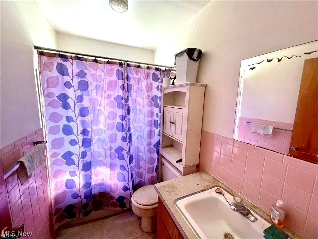 Village/Windham - Residential Income