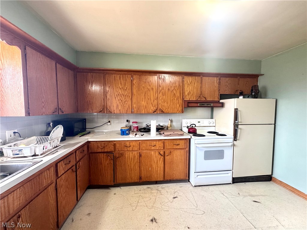 Village/Windham - Residential Income