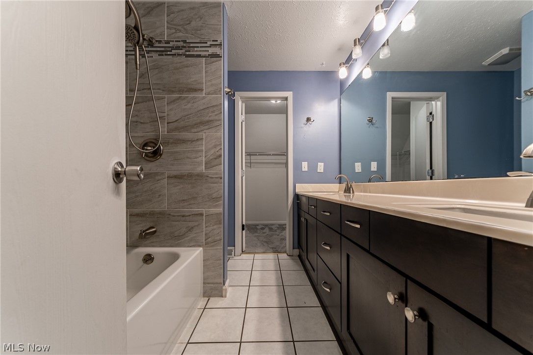 Landings Condo - Residential