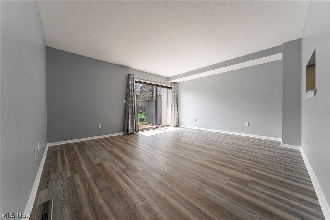 Landings Condo - Residential