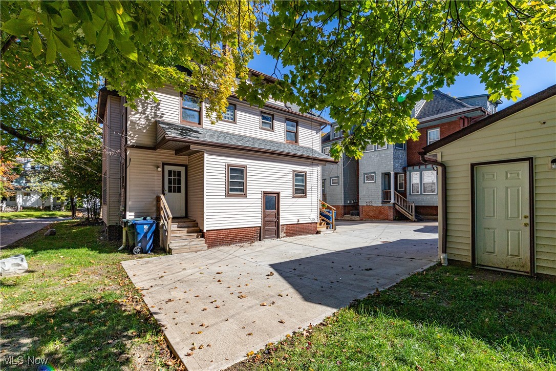 Frst Hill - Residential Income