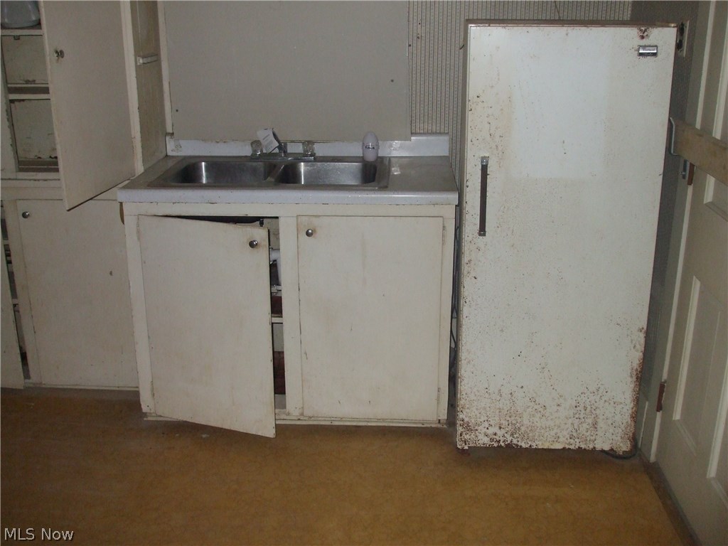 Connecticut Western Reserve - Residential