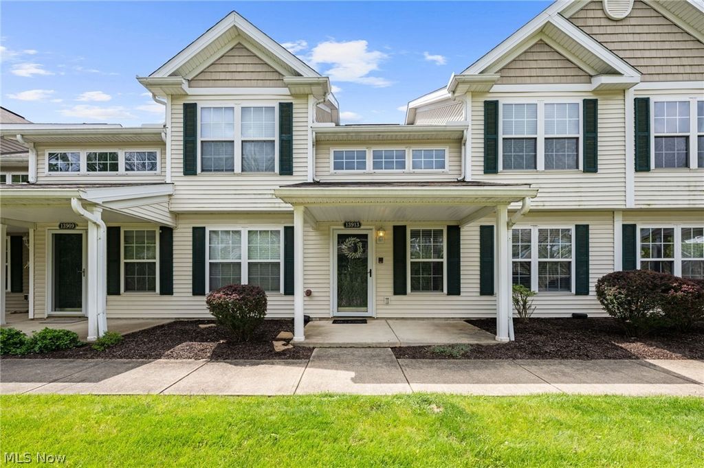 Photo of 13913 Woodcroft TRCE, North Royalton, OH 44133 (MLS # 5207520)