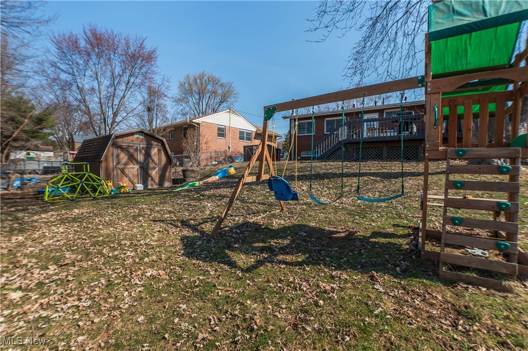 1232 Valley Drive, North Canton, Ohio image 12