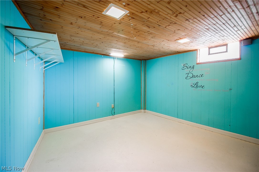 Village/East Sparta - Residential