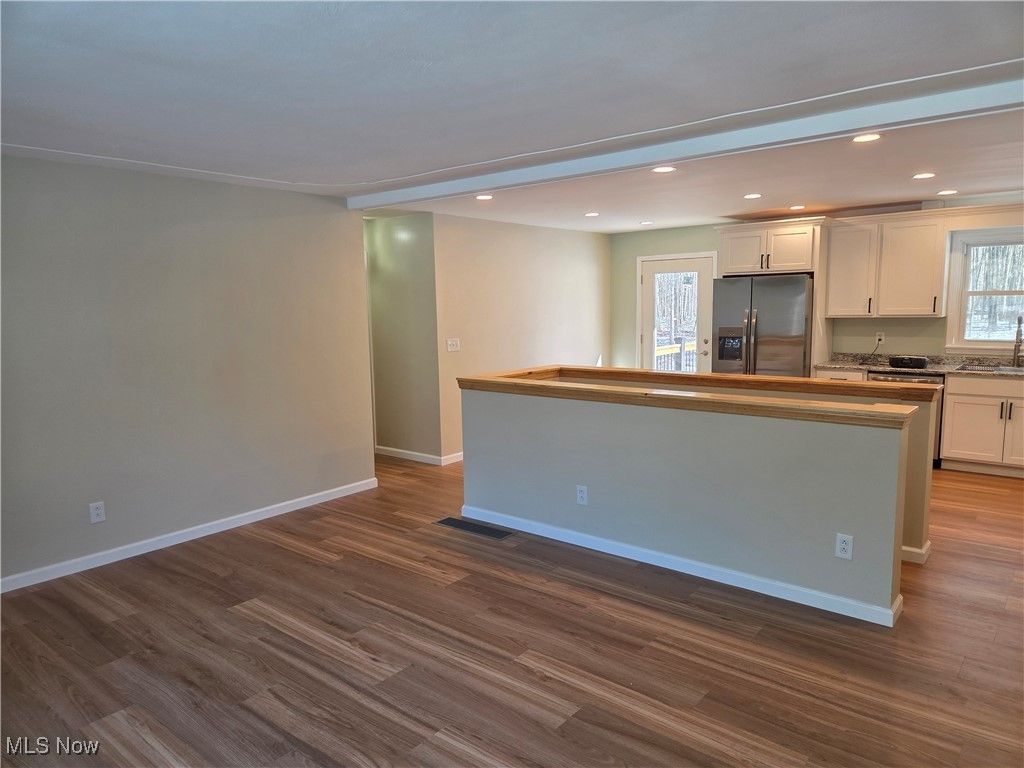 Photo of 1075 NE River Road, Lake Milton, OH 44429 (MLS # 5184762)