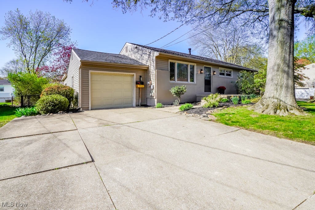 1004 Lynbrook Street, North Canton, Ohio image 30