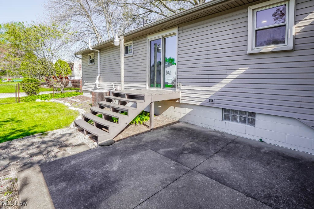 1004 Lynbrook Street, North Canton, Ohio image 26
