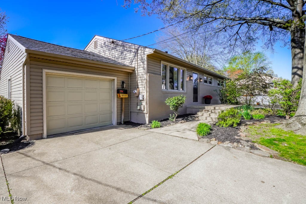 1004 Lynbrook Street, North Canton, Ohio image 31