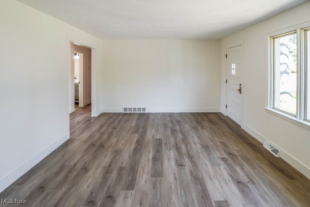 1004 Lynbrook Street, North Canton, Ohio image 3