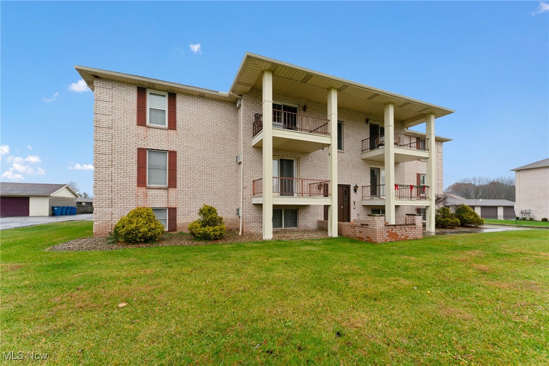 Presidential Square Condo - Residential