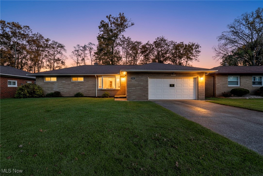 8580 Royal Ridge Drive