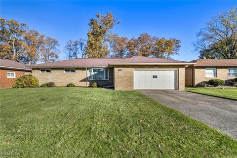 8580 Royal Ridge Drive Parma OH 44129