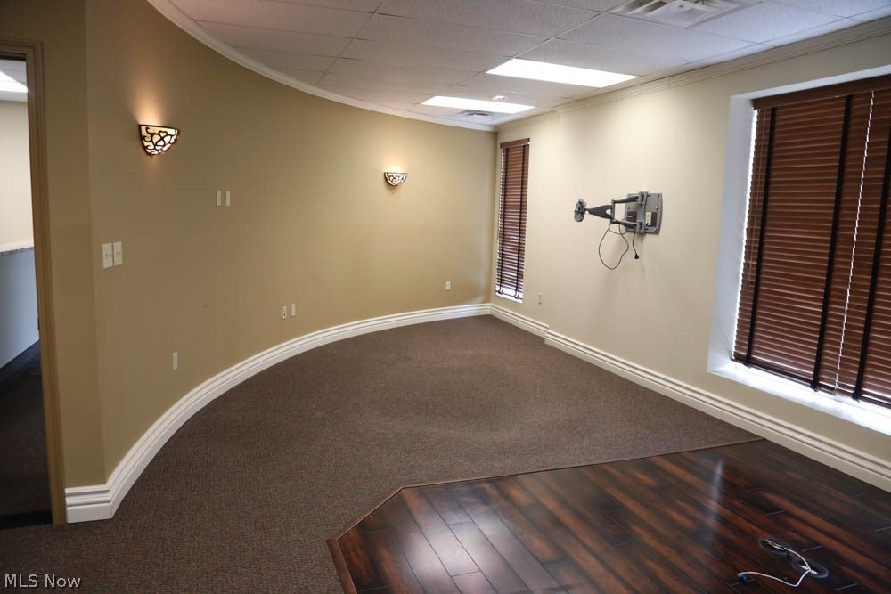 114 E Aurora Road 100