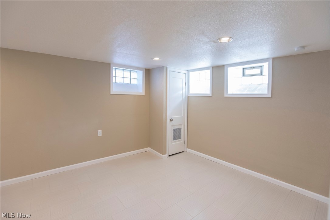 Free-Luce Land & Bldg Cos - Residential