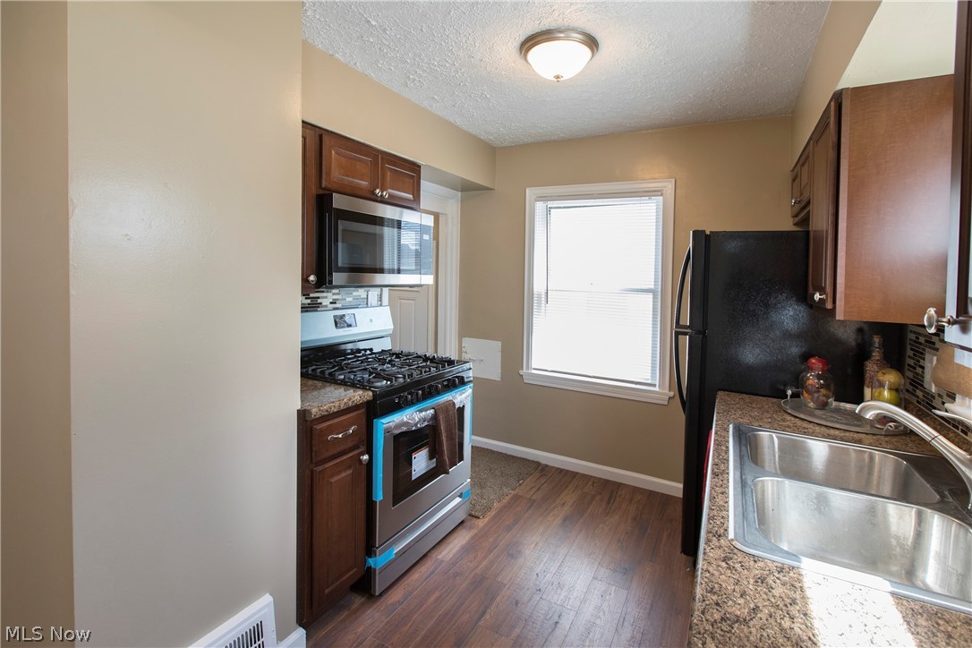 Free-Luce Land & Bldg Cos - Residential