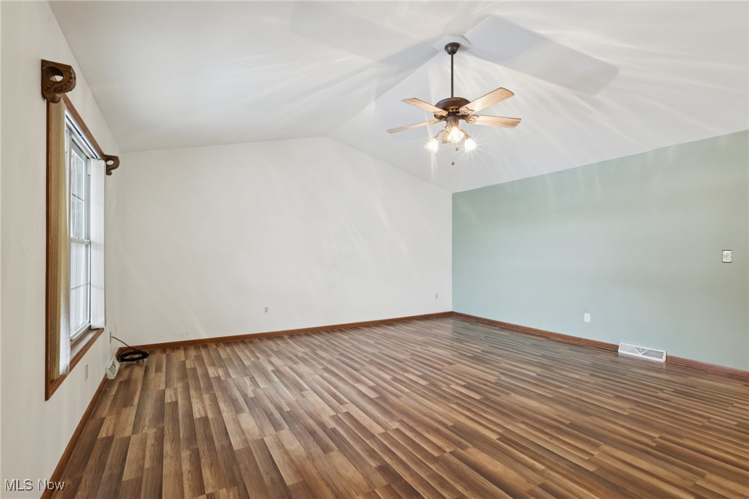 Roberto Place Condo - Residential