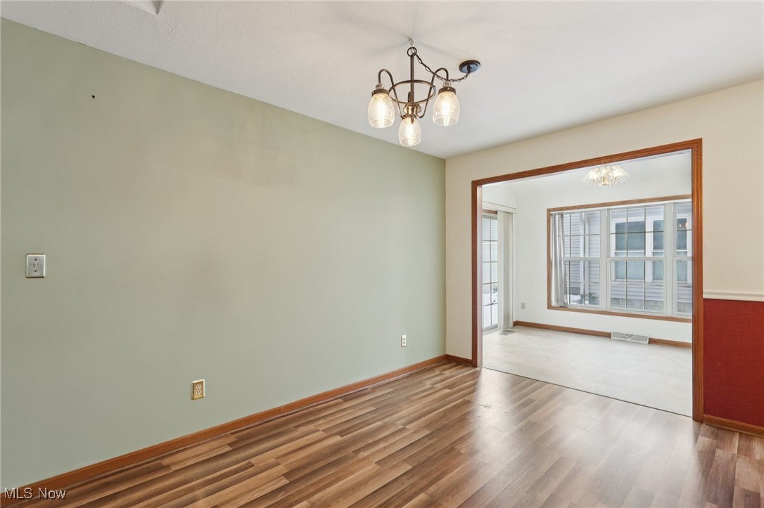 Roberto Place Condo - Residential