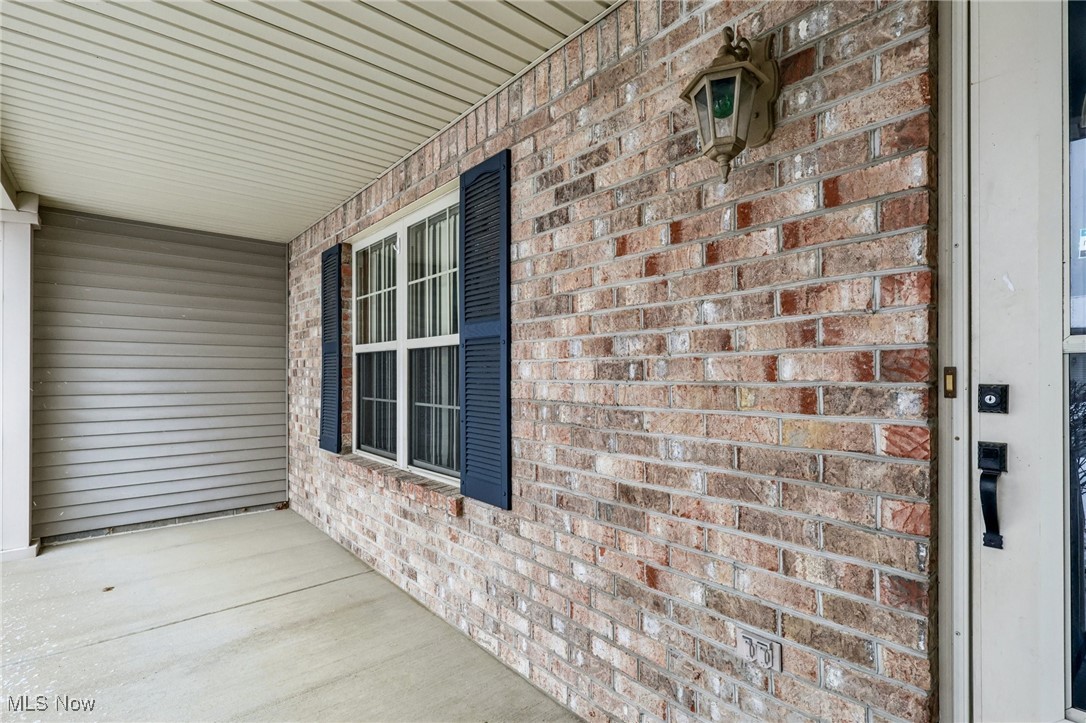 Roberto Place Condo - Residential