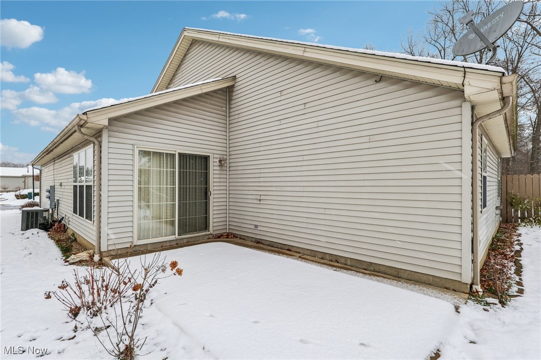 Roberto Place Condo - Residential