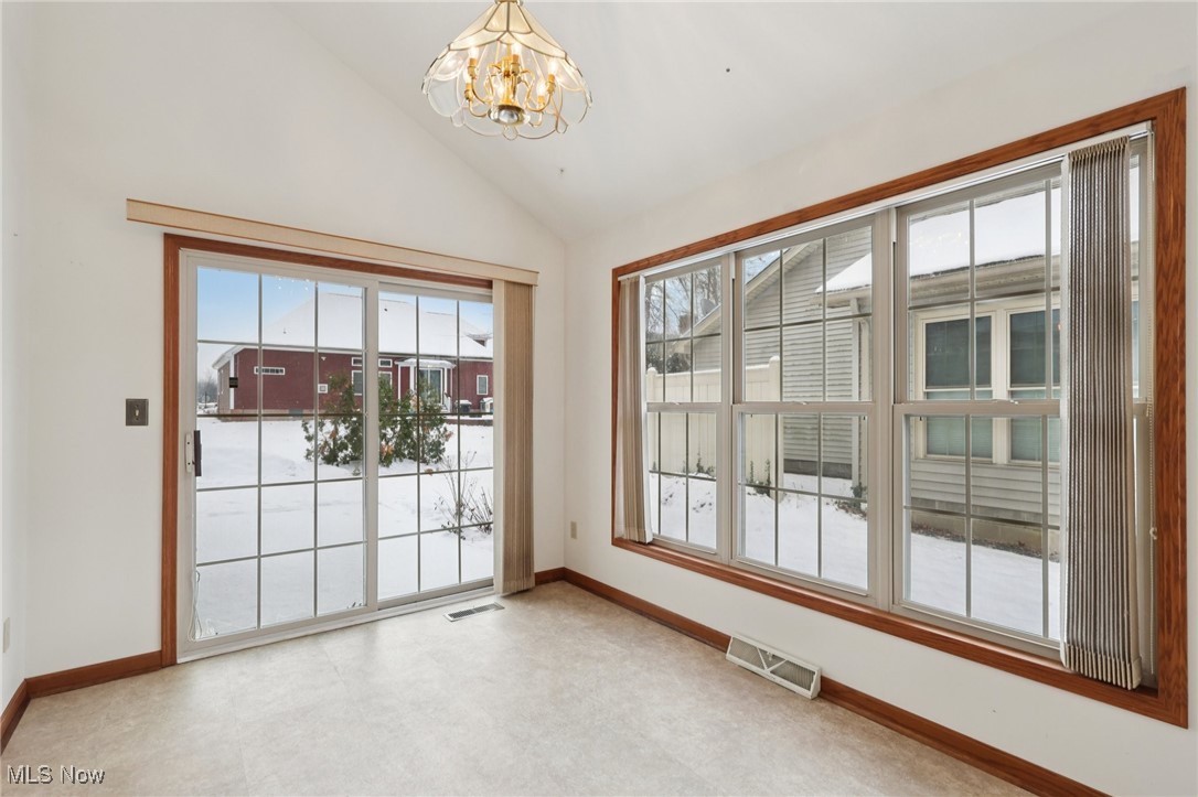 Roberto Place Condo - Residential