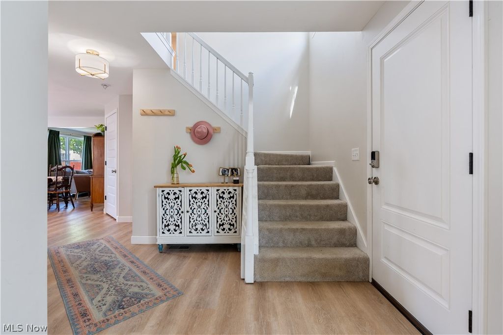 Photo of 577 Colchester Court, Akron, OH 44319 (MLS # 5200684)
