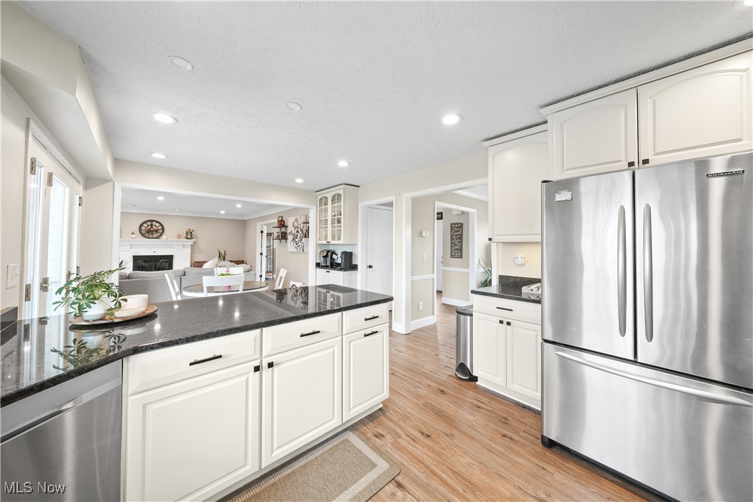 869 Silverberry Lane, Hudson, Ohio image 14