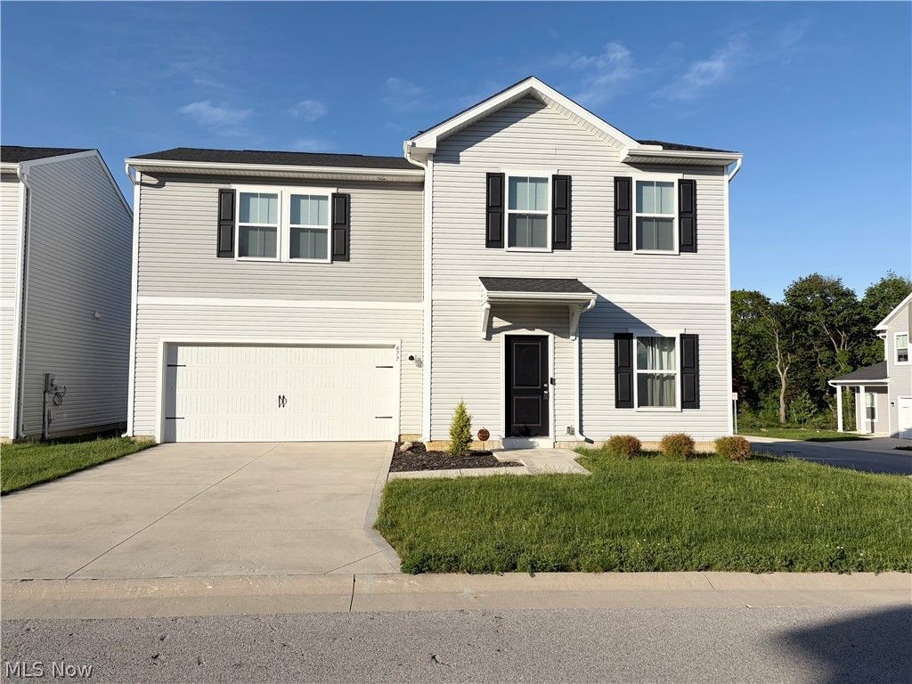 Photo of 677 Crossings Lane, Akron, OH 44320 (MLS # 5212230)
