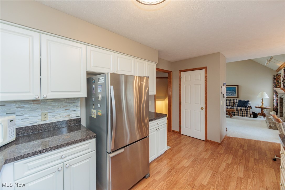 1430 Loriann Drive, Berea, Ohio image 5