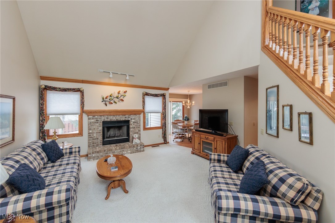 1430 Loriann Drive, Berea, Ohio image 13