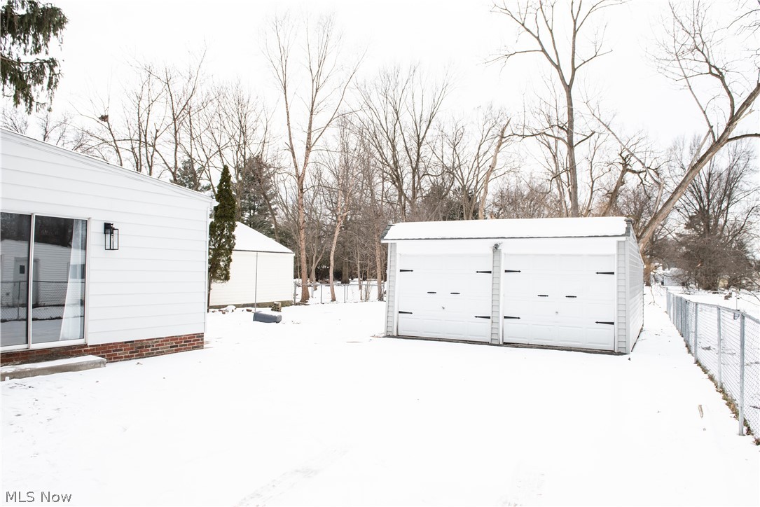 Lyndhurst Manor Sub/A B Hare C - Residential