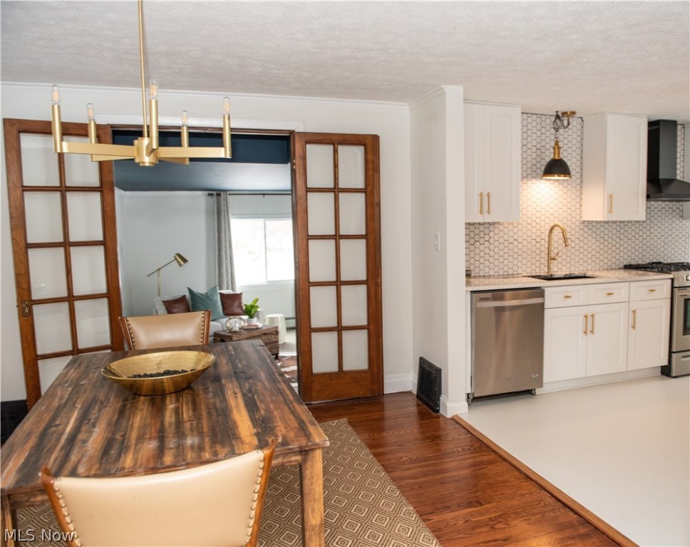 Lyndhurst Manor Sub/A B Hare C - Residential