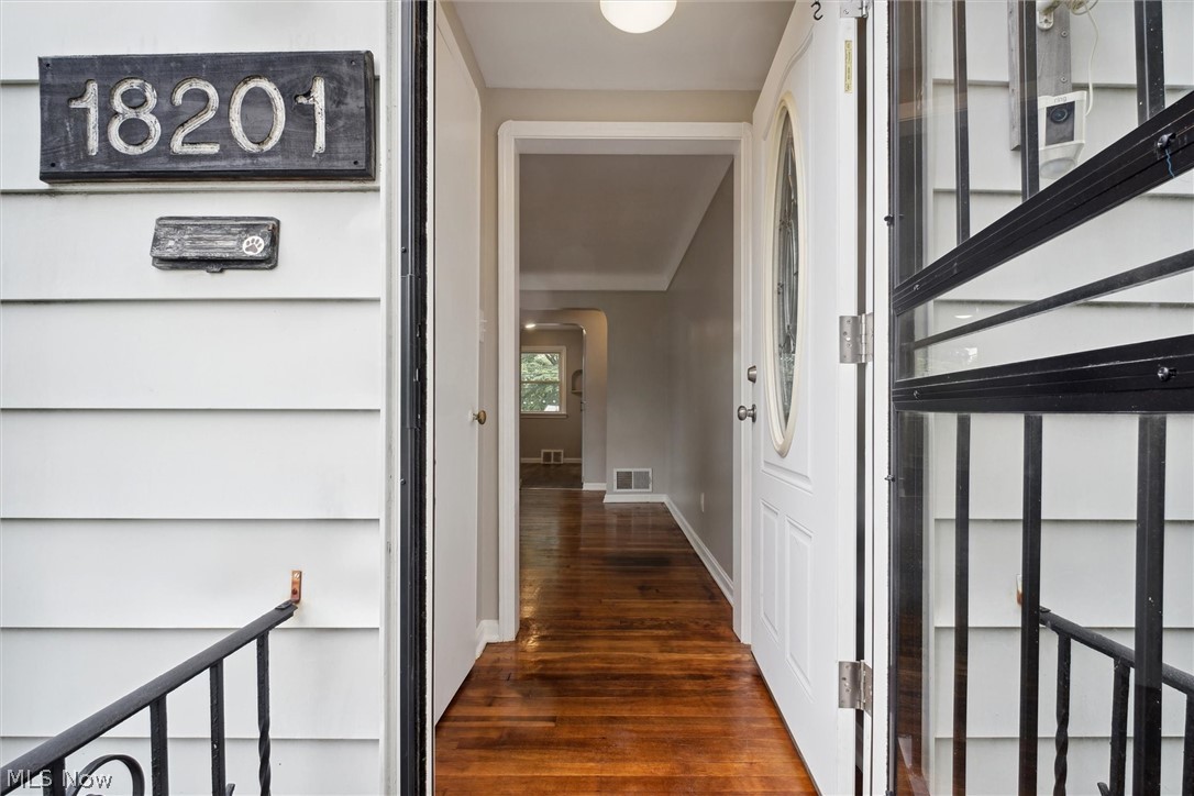 Maple Heights 01 - Residential Lease