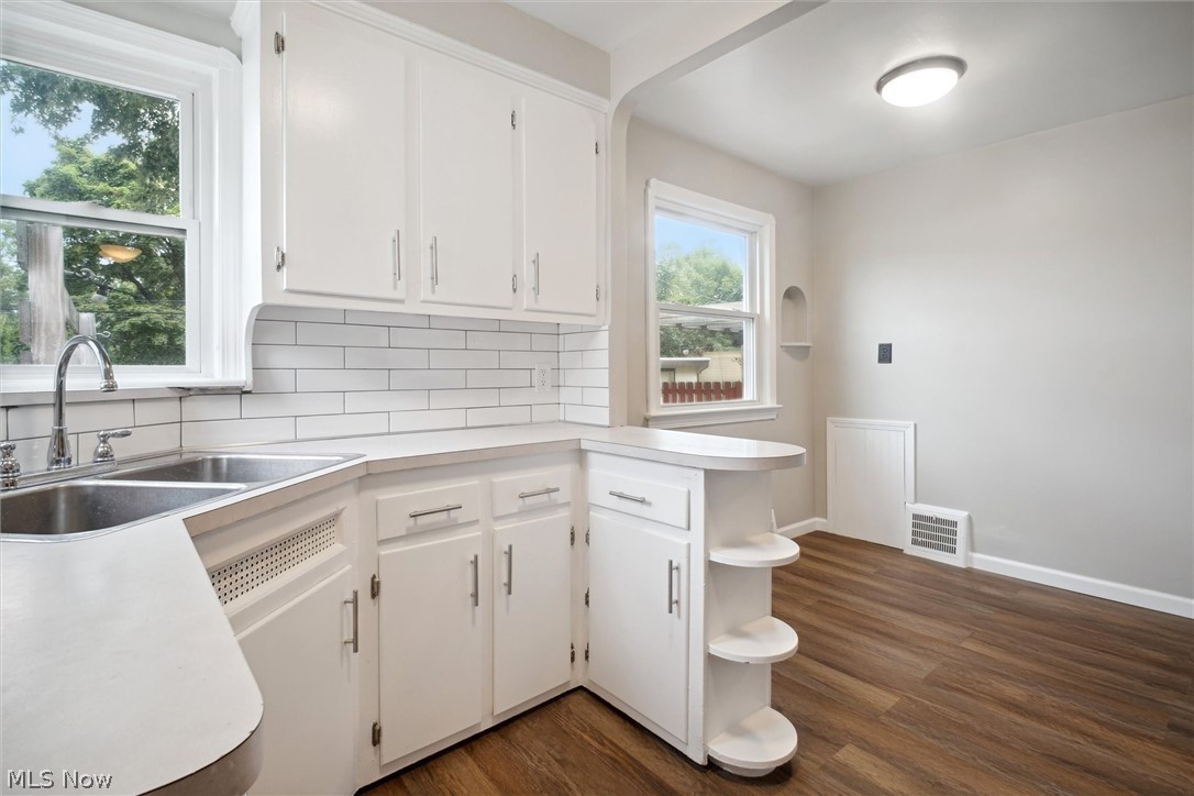Maple Heights 01 - Residential Lease