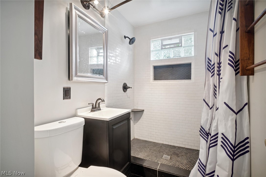 Maple Heights 01 - Residential Lease