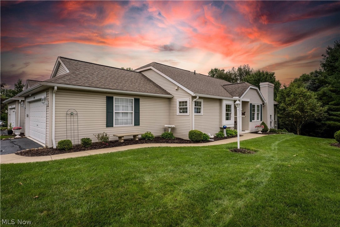 3790 Woodbury Oval
