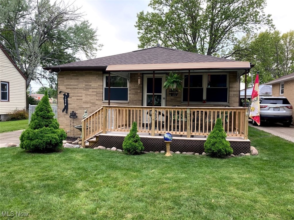 1076 Center Road, Eastlake, Ohio image 2