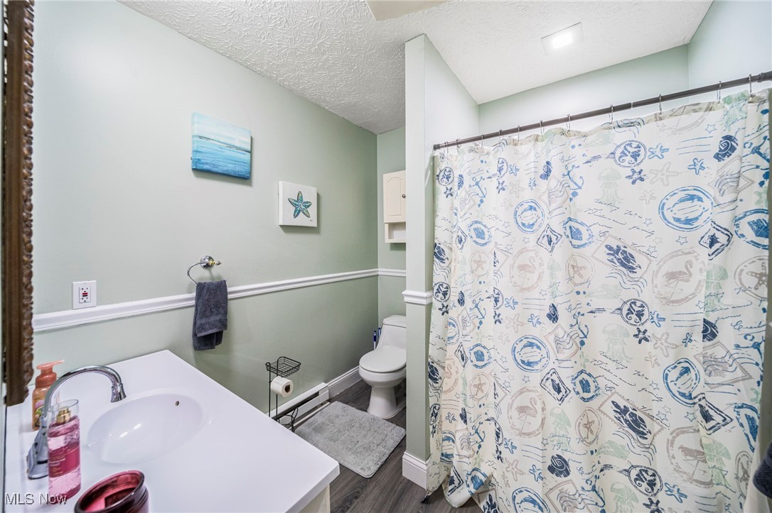 Roaming Shores, Ohio 44084, United States, 4 Bedrooms Bedrooms, ,2 BathroomsBathrooms,Residential,Active,96362