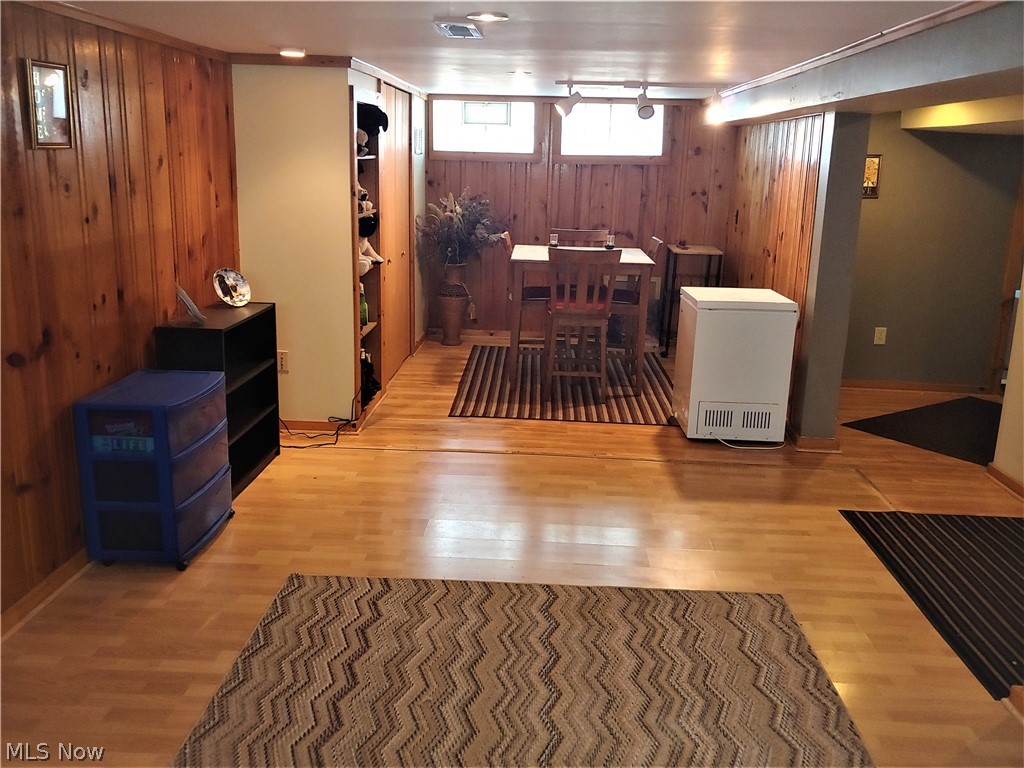 H A Stahl Properties Cos Ridg - Residential