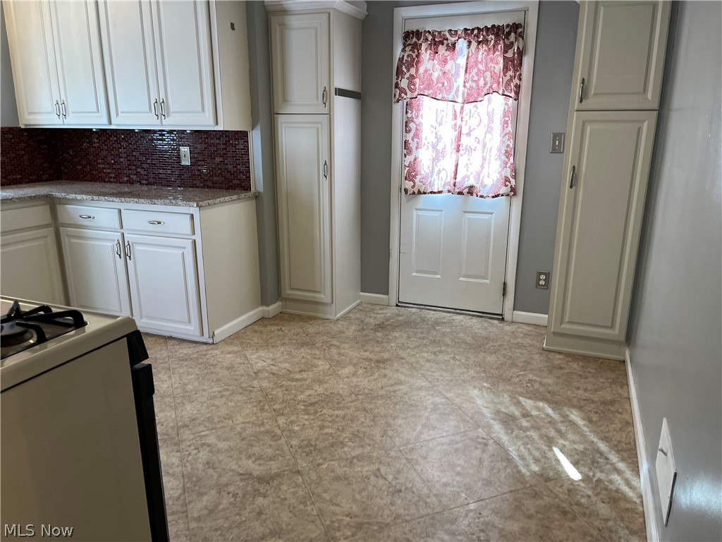 Larchmont Improv Cos Residence - Residential