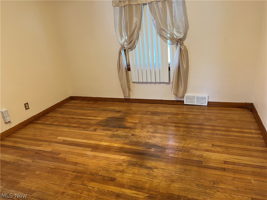 Larchmont Improv Cos Residence - Residential