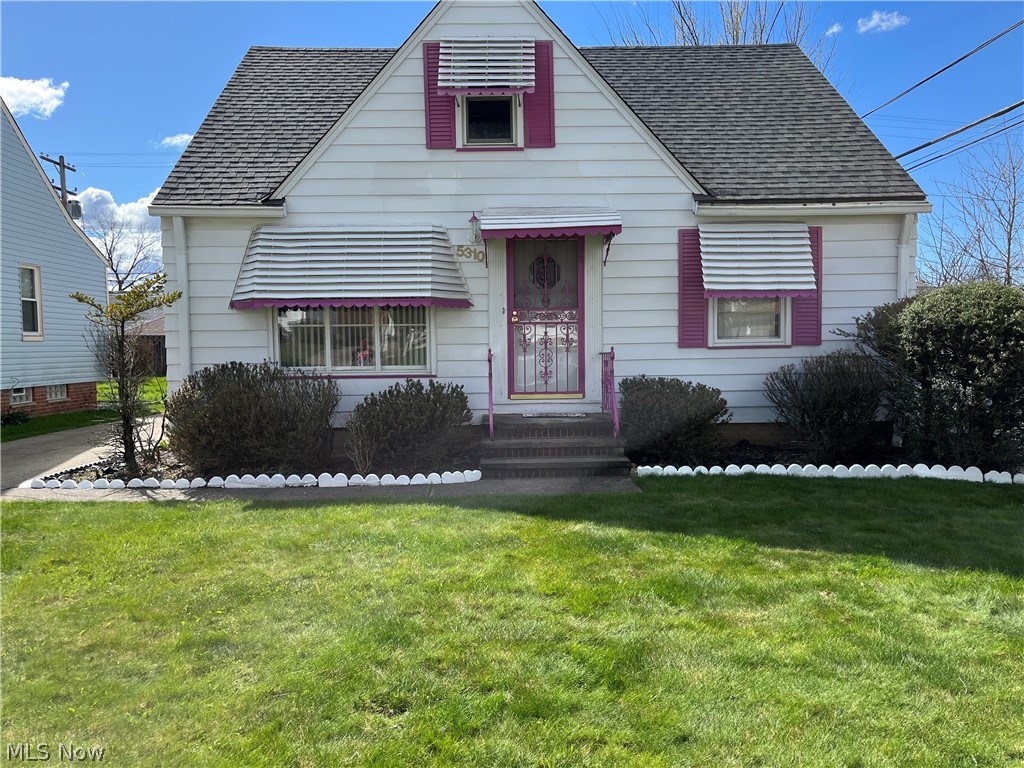 Larchmont Improv Cos Residence - Residential