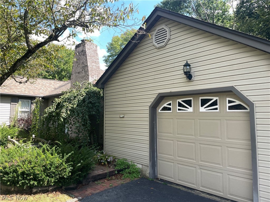 3255 Meadowlark Lane
