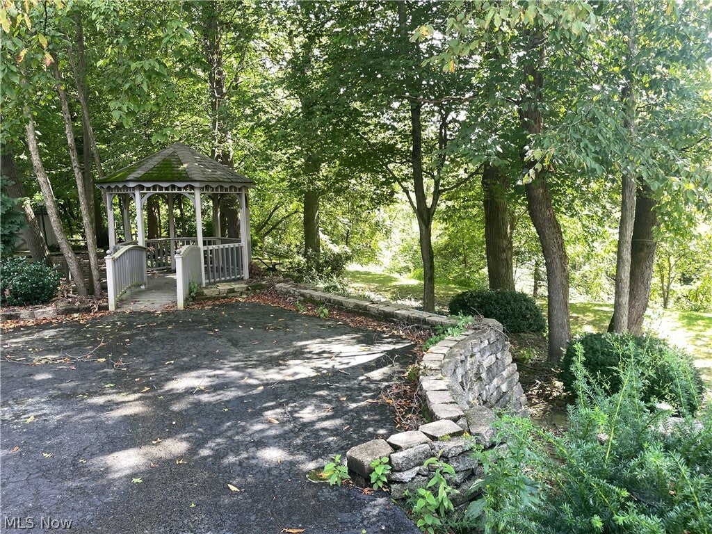 3255 Meadowlark Lane