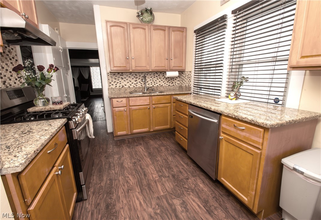 3425 Highview Avenue