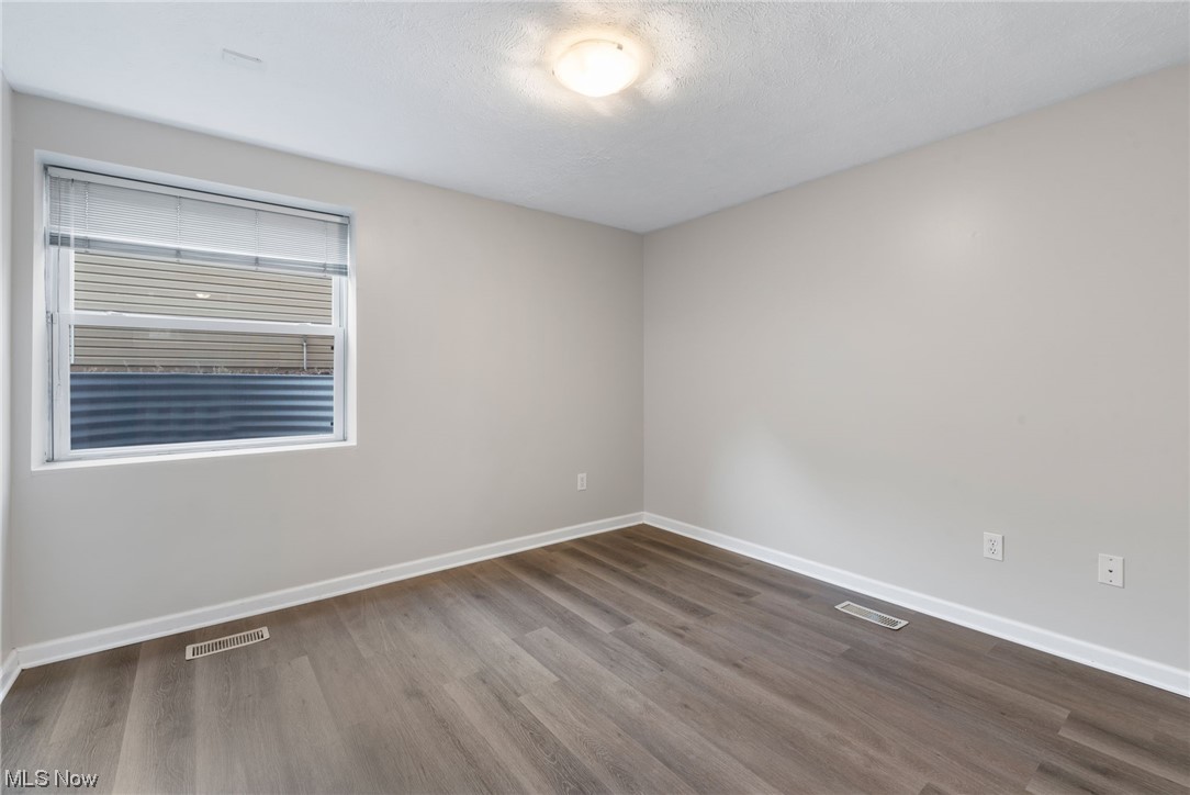 TREMONT - Residential Income