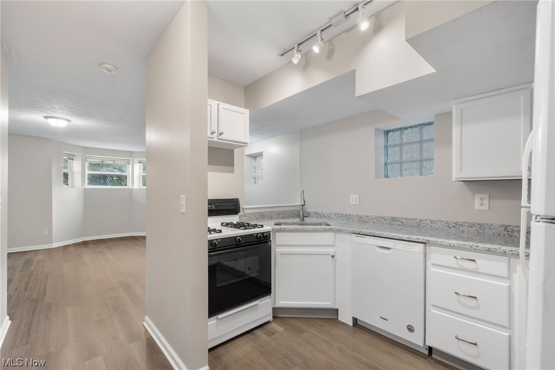 TREMONT - Residential Income