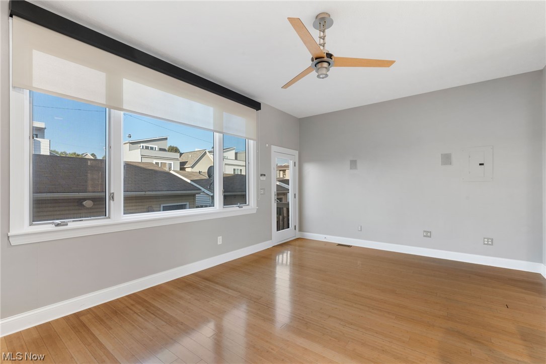 TREMONT - Residential Income