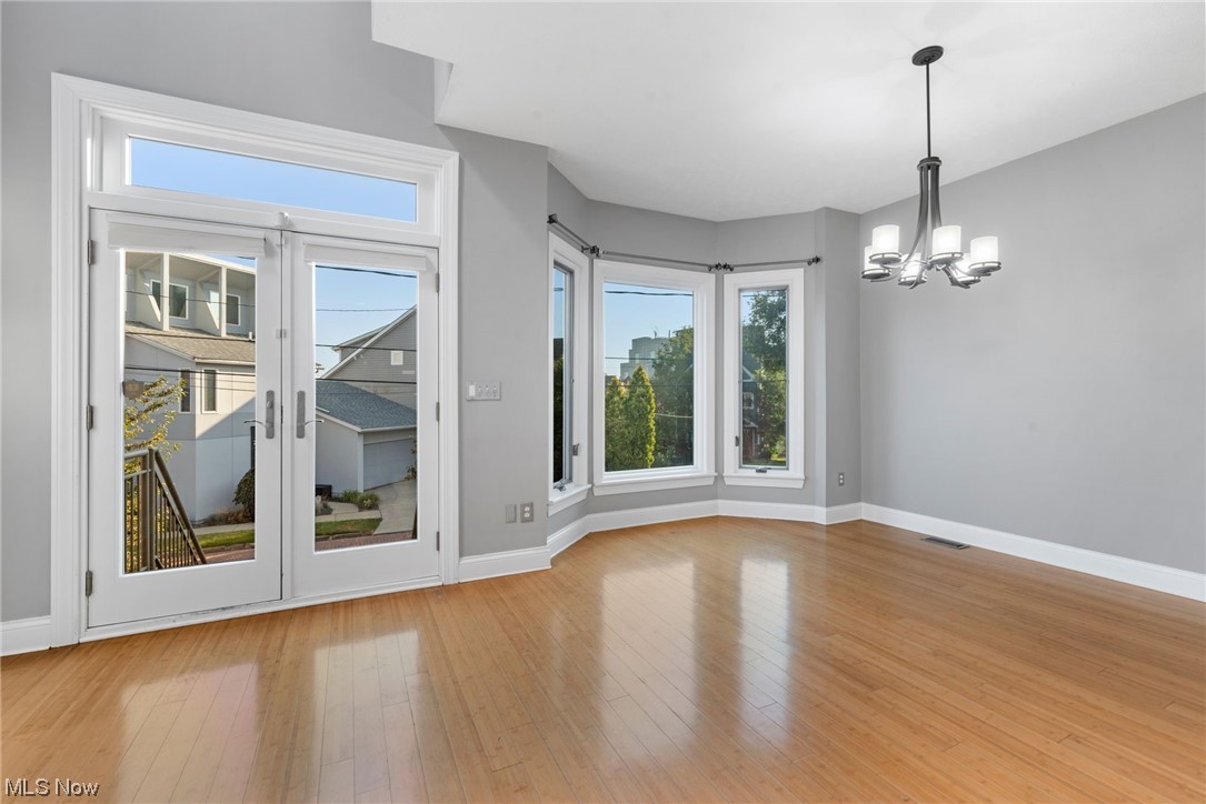 TREMONT - Residential Income